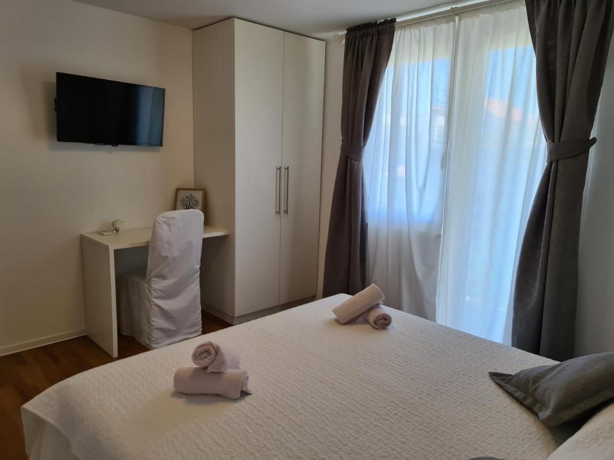 ברודאריצה Apartments Juric מראה חיצוני תמונה