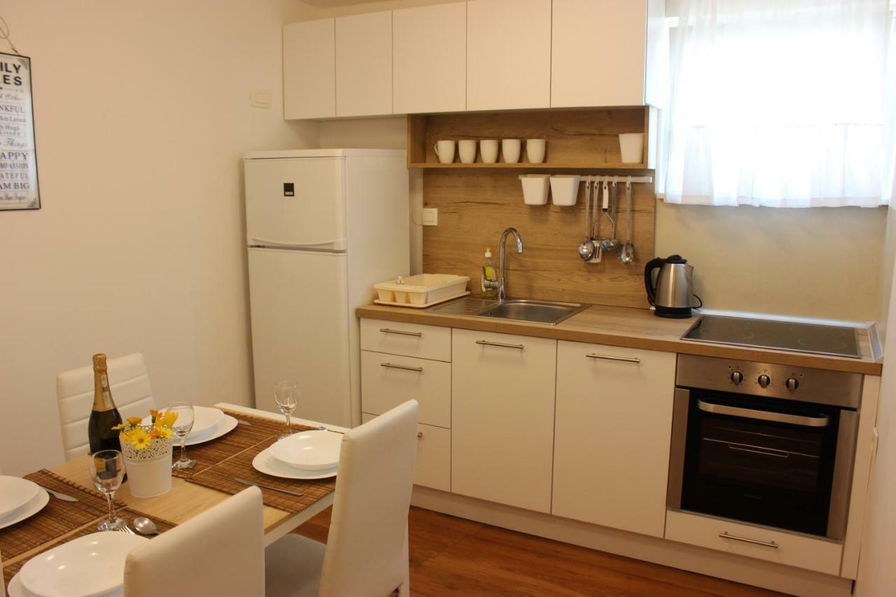 ברודאריצה Apartments Juric מראה חיצוני תמונה